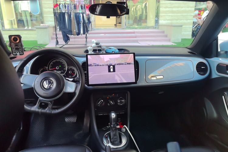 Used Volkswagen Beetle 2014 1.4TSI Fashion Edition Center Console