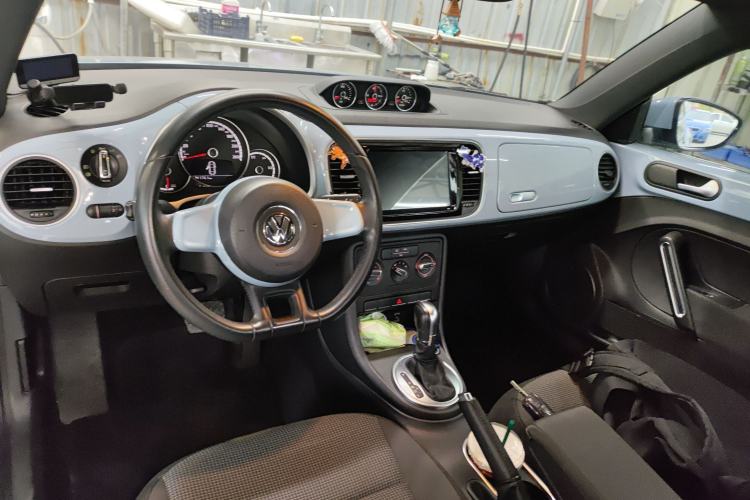 Used Volkswagen Beetle 2014 1.4TSI Fashion Edition Center Console