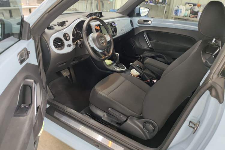 Used Volkswagen Beetle 2014 1.4TSI Fashion Edition Driver Seat