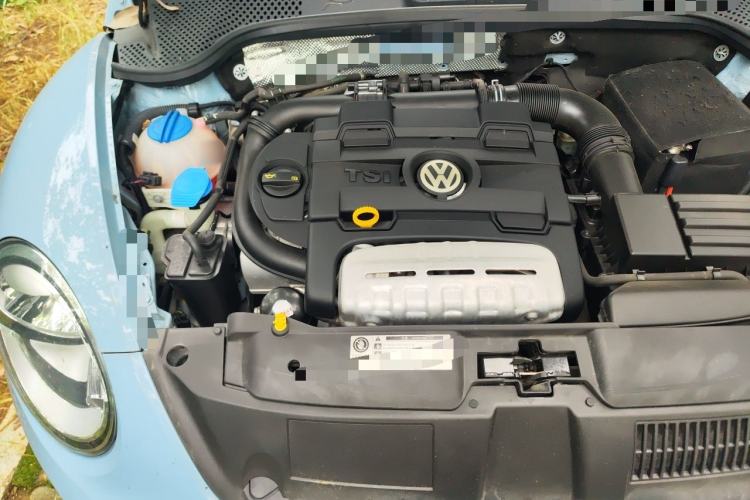Used Volkswagen Beetle 2014 1.4TSI Fashion Edition Engine Bay Right