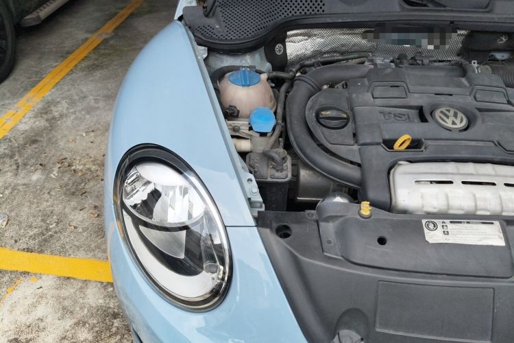 Used Volkswagen Beetle 2014 1.4TSI Fashion Edition Engine Bay Right