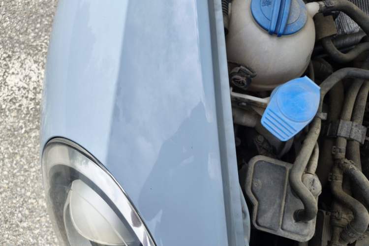 Used Volkswagen Beetle  Engine Bay Right
