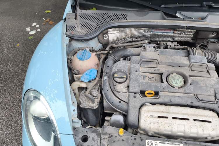 Used Volkswagen Beetle 2014 1.4TSI R-Line Engine Bay Right