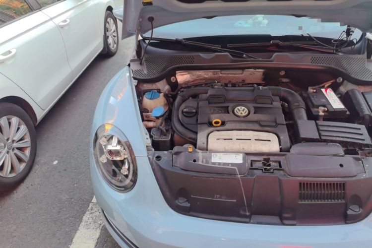 Used Volkswagen Beetle 2014 1.4TSI Fashion Edition Engine Bay Right