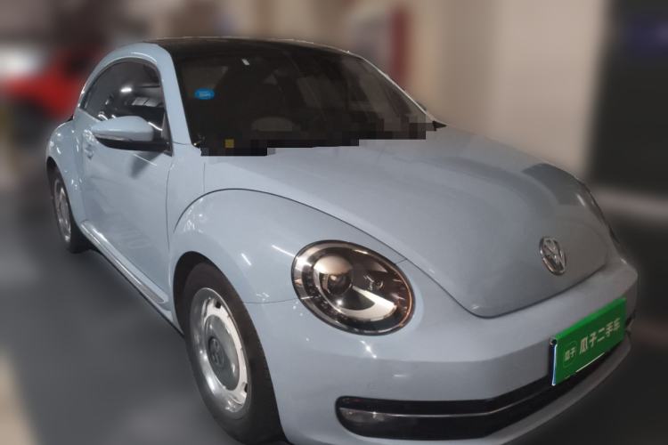 Used Volkswagen Beetle 2014 1.2TSI Comfort Model Front Right 45 Deg