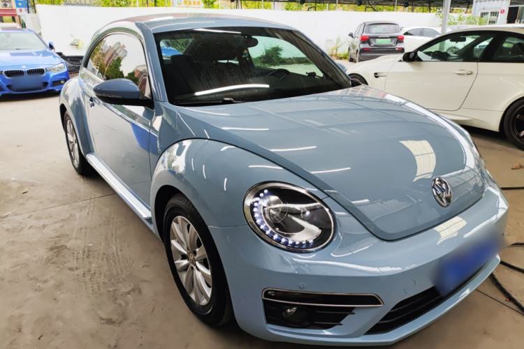 Used Volkswagen Beetle 2014 1.4TSI Fashion Edition Front Right 45 Deg