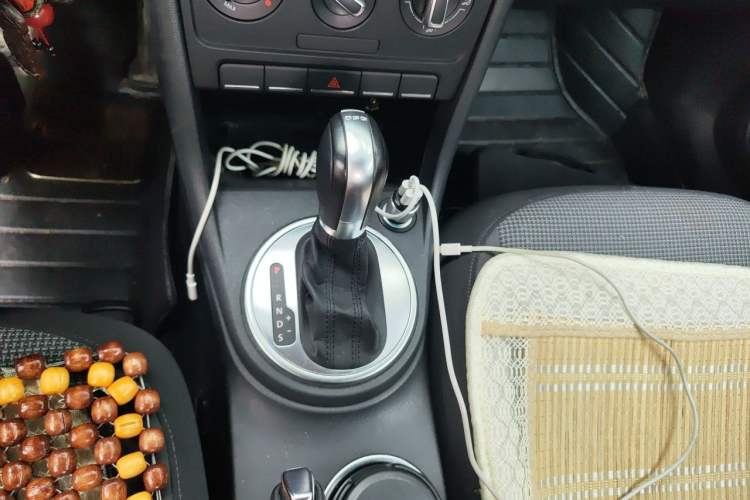 Used Volkswagen Beetle 2014 1.4TSI Fashion Edition Gear Lever