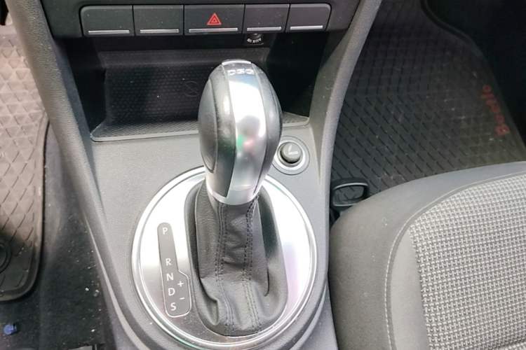 Used Volkswagen Beetle 2014 1.2TSI Fashion Edition Gear Lever