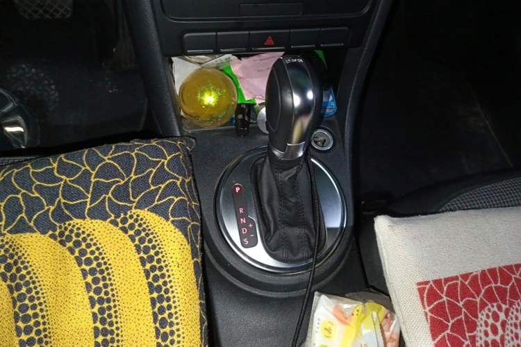 Used Volkswagen Beetle 2014 1.4TSI Fashion Edition Gear Lever