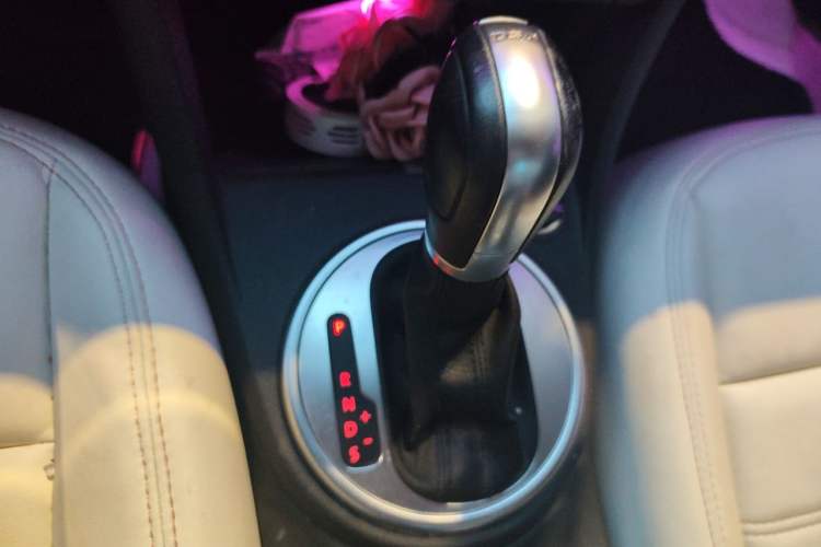 Used Volkswagen Beetle 2014 1.2TSI Fashion Edition Gear Lever