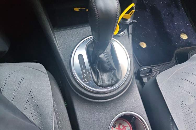 Used Volkswagen Beetle 2014 1.2TSI Fashion Edition Gear Lever