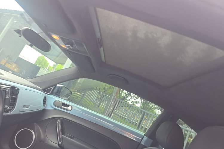 Used Volkswagen Beetle 2014 1.2TSI Comfort Model Headliner