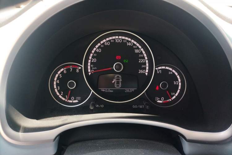 Used Volkswagen Beetle 2014 1.2TSI Fashion Edition Instrument Cluster