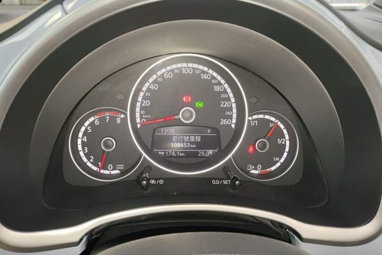 Used Volkswagen Beetle 2014 1.4TSI Fashion Edition Instrument Cluster