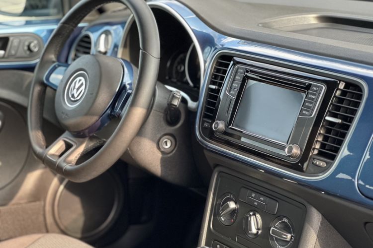 Used Volkswagen Beetle 2014 1.2TSI Fashion Edition Interior 2