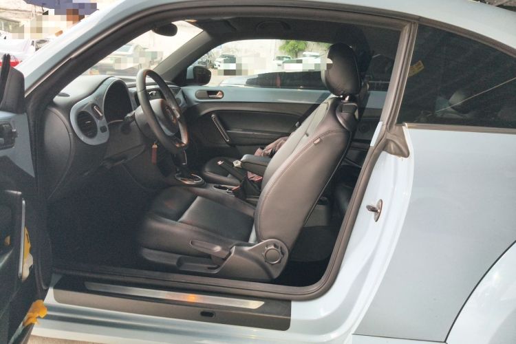 Used Volkswagen Beetle 2014 1.4TSI Fashion Edition Left Front Seat