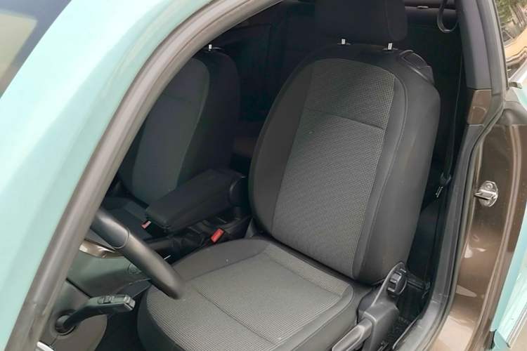 Used Volkswagen Beetle 2014 1.2TSI Fashion Edition Left Front Seat
