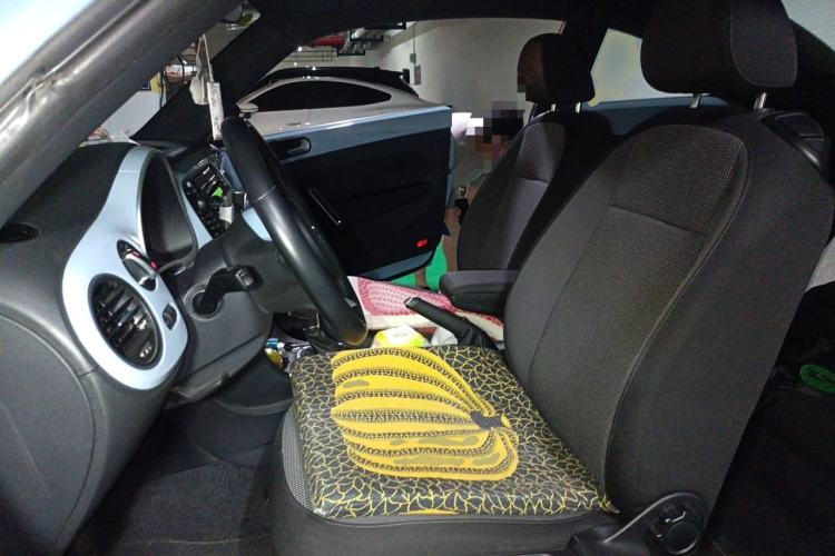Used Volkswagen Beetle 2014 1.4TSI Fashion Edition Left Front Seat