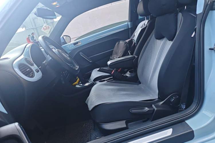 Used Volkswagen Beetle 2014 1.2TSI Fashion Edition Left Front Seat