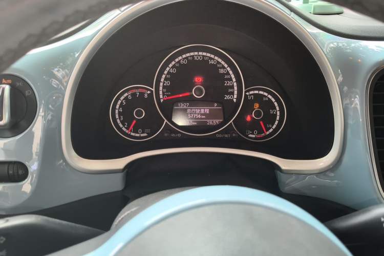 Used Volkswagen Beetle 2014 1.4TSI R-Line Odometer Close Up