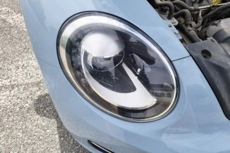 Used Volkswagen Beetle  Right Front Headlight