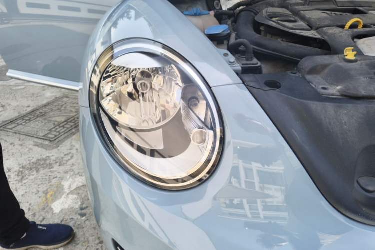 Used Volkswagen Beetle 2014 1.4TSI Fashion Edition Right Front Headlight
