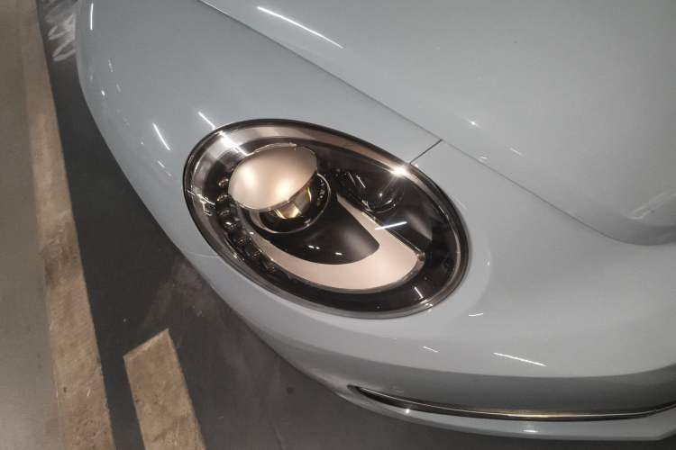Used Volkswagen Beetle 2014 1.2TSI Comfort Model Right Front Headlight