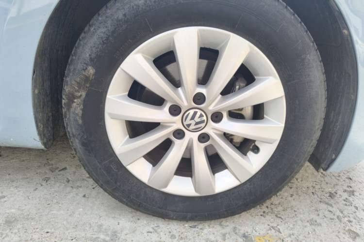 Used Volkswagen Beetle 2014 1.4TSI Fashion Edition Right Front Wheel Hub