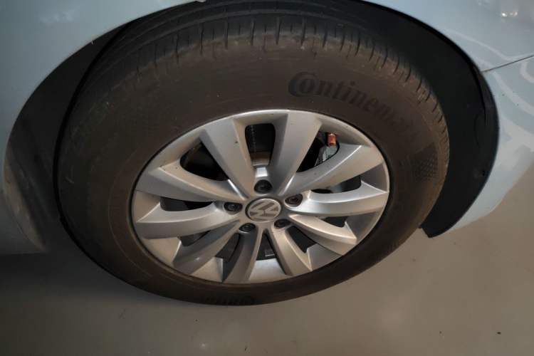 Used Volkswagen Beetle 2014 1.2TSI Fashion Edition Right Front Wheel Hub