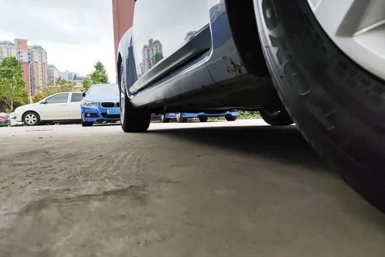 Used Volkswagen Beetle 2014 1.4TSI Fashion Edition Right Side Sill