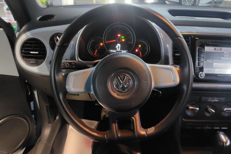 Used Volkswagen Beetle 2014 1.4TSI Fashion Edition Steering Wheel