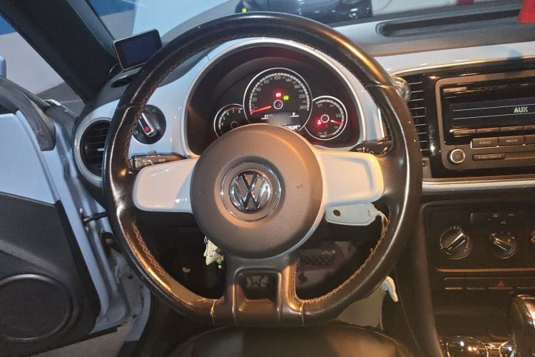 Used Volkswagen Beetle 2014 1.4TSI Fashion Edition Steering Wheel