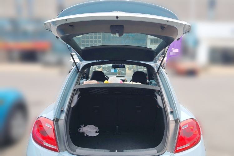 Used Volkswagen Beetle 2014 1.2TSI Fashion Edition Trunk