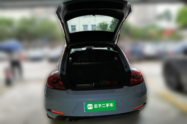 Used Volkswagen Beetle 2014 1.4TSI Fashion Edition Trunk