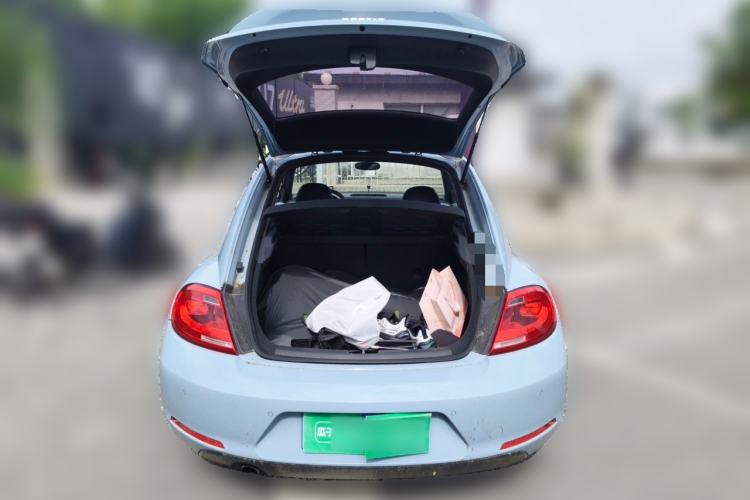 Used Volkswagen Beetle  Trunk