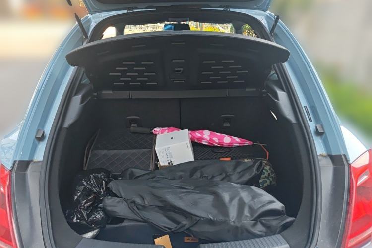 Used Volkswagen Beetle 2014 1.2TSI Fashion Edition Trunk