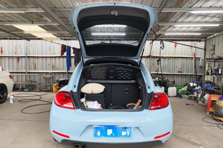 Used Volkswagen Beetle 2014 1.4TSI Fashion Edition Trunk
