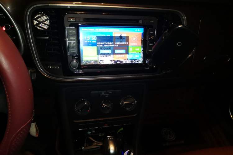 Used Volkswagen Beetle 2014 1.2TSI Fashion Edition Audio And AC Panel