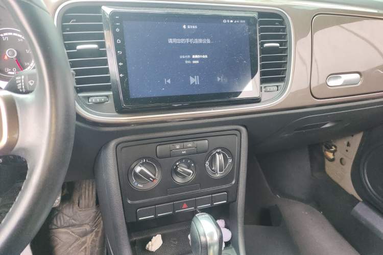 Used Volkswagen Beetle 2014 1.4TSI Fashion Edition Audio And AC Panel