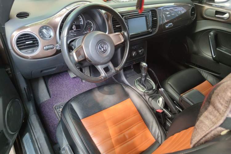 Used Volkswagen Beetle 2014 1.4TSI Fashion Edition Center Console