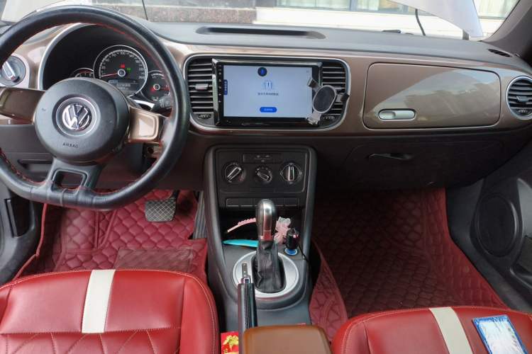 Used Volkswagen Beetle 2014 1.4TSI Fashion Edition Center Console