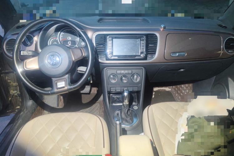 Used Volkswagen Beetle 2014 1.2TSI Fashion Edition Center Console