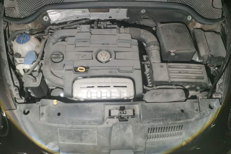 Used Volkswagen Beetle  Engine Bay