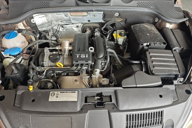 Used Volkswagen Beetle 2014 1.2TSI Comfort Model Engine Bay