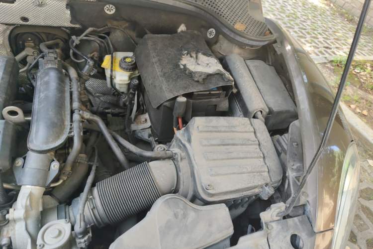 Used Volkswagen Beetle 2014 1.2TSI Comfort Model Engine Bay Left