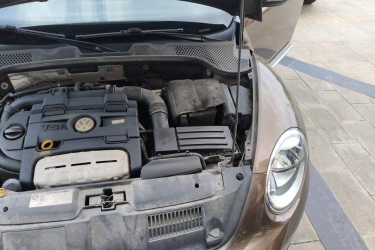 Used Volkswagen Beetle 2014 1.4TSI Fashion Edition Engine Bay Left