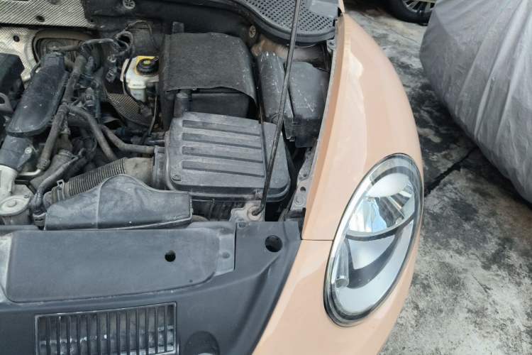 Used Volkswagen Beetle 2014 1.2TSI Fashion Edition Engine Bay Left