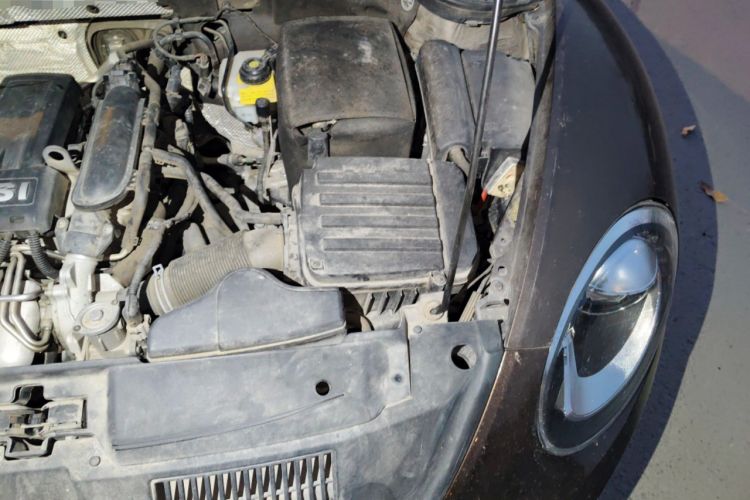 Used Volkswagen Beetle 2014 1.2TSI Fashion Edition Engine Bay Left
