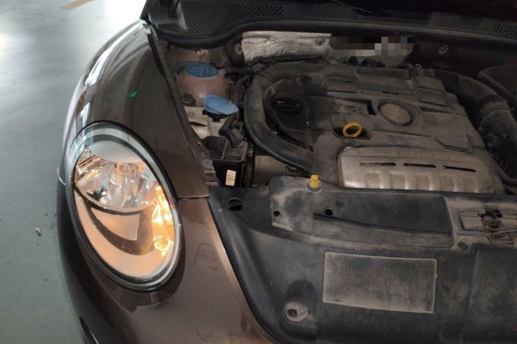 Used Volkswagen Beetle 2014 1.4TSI Fashion Edition Engine Bay Right