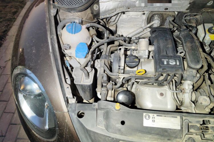 Used Volkswagen Beetle 2014 1.2TSI Fashion Edition Engine Bay Right